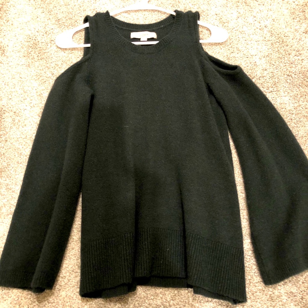 Dark green sweater with shoulder cut outs